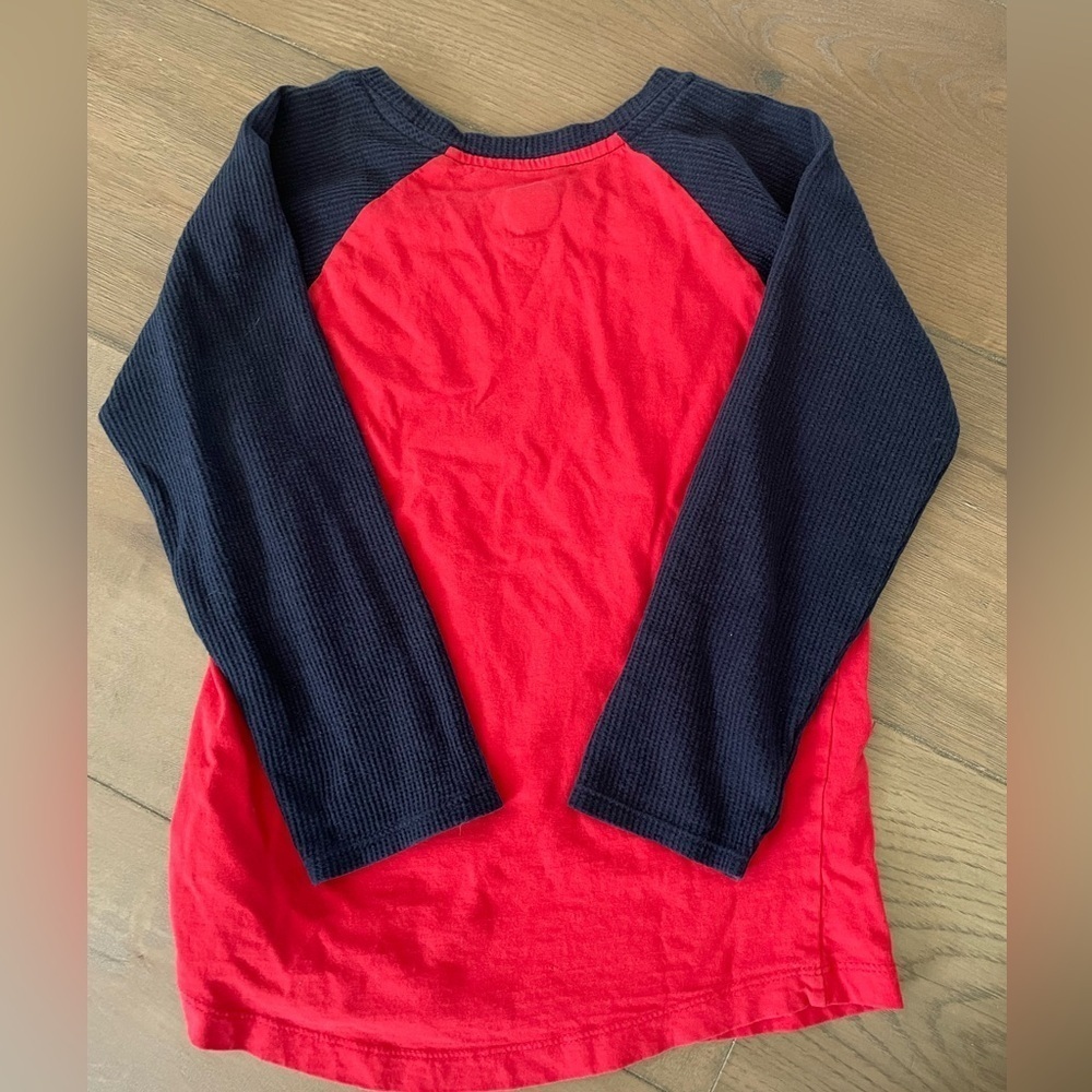 Washington Capitals Kids Raglan 3/4 Shirt - Red and Blue, Size 6 - Picture 3 of 3
